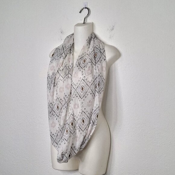 American Eagle Embroidered Loop Scarf 100% Cotton Aztec Boho Southwestern 29X24 - Picture 2 of 11